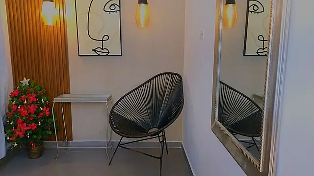 Lia Mar  online show from 13, 12, 2025