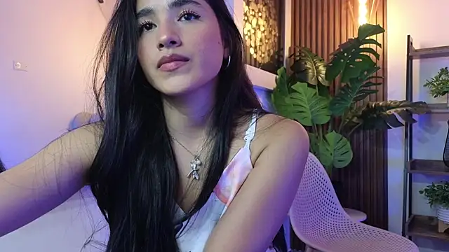 Lia Mar  online show from 7, 10, 2025