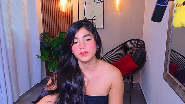 Lia Mar  online show from 28, 5, 2026