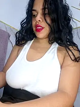 Yemaly Lee online show from 3, 5, 2026