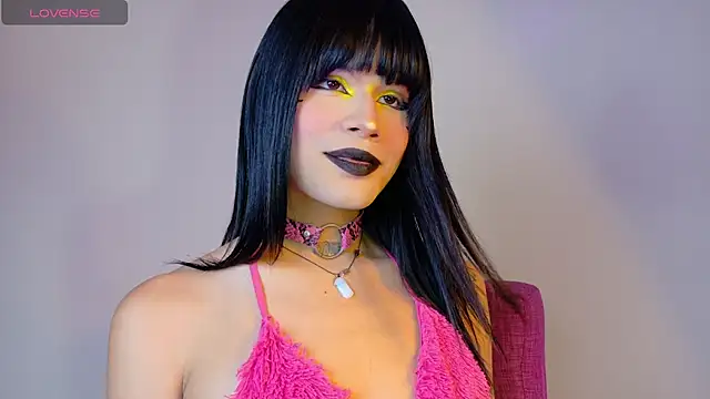 NATASHAA WINZ online show from 5, 10, 2025