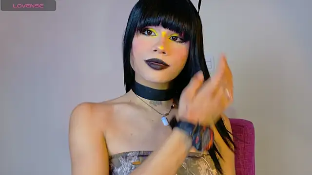 NATASHAA WINZ online show from 2, 10, 2025