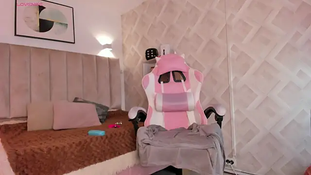 Snapshot of Clhoe_Johnson chatting on 25, 3, 2026 Clhoe Johnson online show from 25, 3, 2026