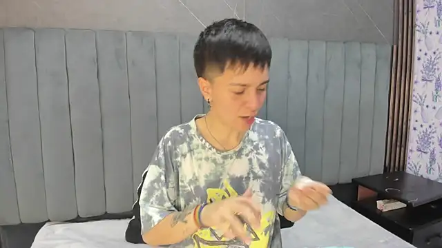  Hannah Hot online show from 17, 12, 2025