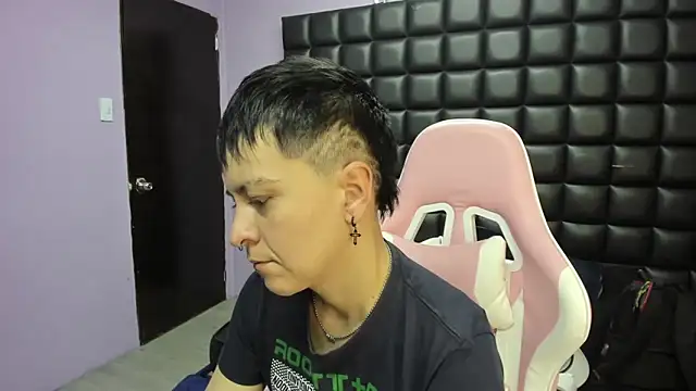  Hannah Hot online show from 12, 11, 2025