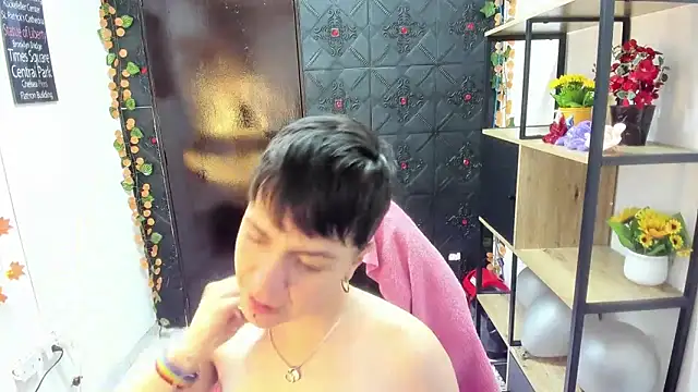  Hannah Hot online show from 10, 4, 2026