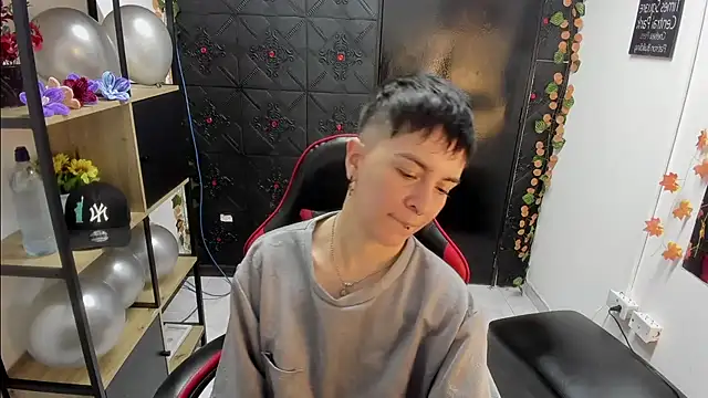  Hannah Hot online show from 8, 3, 2026