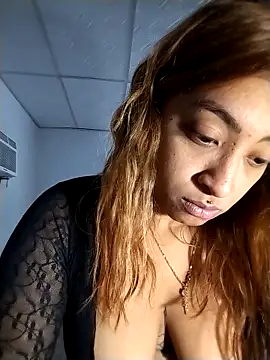 Snapshot of shanell_saenz chatting on 4, 2, 2026 shanell saenz online show from 4, 2, 2026