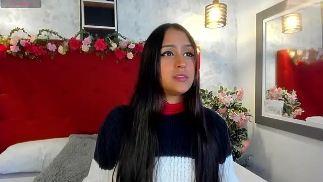 Snapshot of SarahEscobarr chatting on 18, 10, 2025 SarahEscobarr online show from 18, 10, 2025