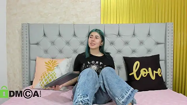 Skarlet 04 online show from 29, 11, 2025