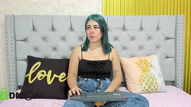 Skarlet 04 online show from 21, 11, 2025