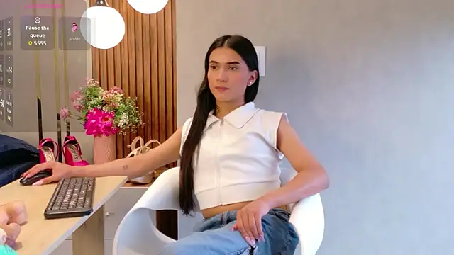 Snapshot of Sweet_Mafe chatting on 8, 2, 2026 Sweet Mafe online show from 8, 2, 2026