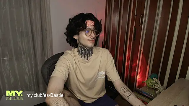 Mihail leroy online show from 17, 4, 2026