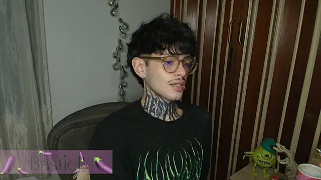 Mihail leroy online show from 26, 11, 2025