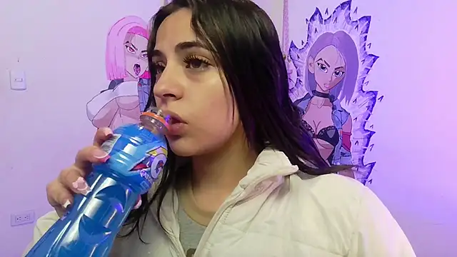 sofi lara28 online show from 28, 4, 2026