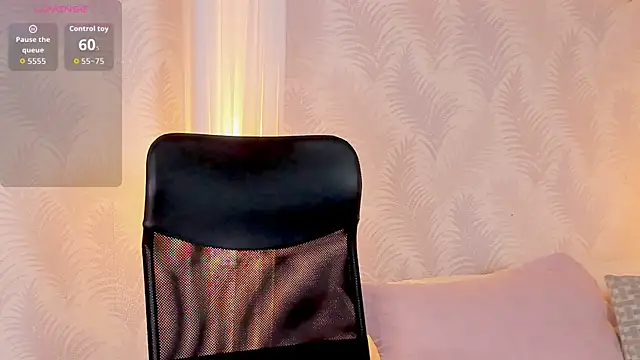 antonellacooper   online show from 13, 11, 2025