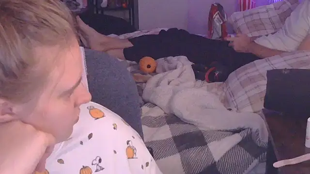 Sexyblonde12344 online show from 15, 10, 2025