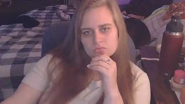 Sexyblonde12344 online show from 13, 10, 2025