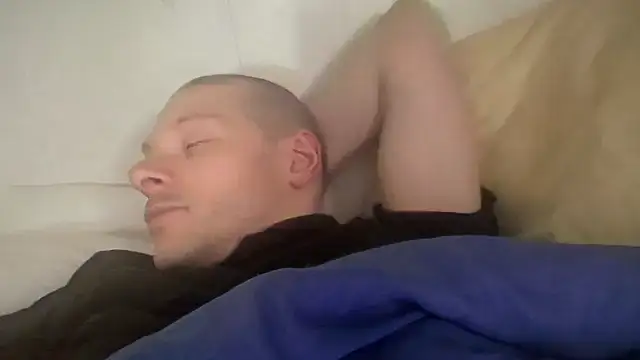 Snapshot of MasterDaddyCool chatting on 17, 6, 2026 MasterDaddyCool online show from 17, 6, 2026