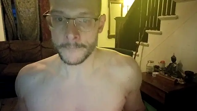 Snapshot of MasterDaddyCool chatting on 6, 7, 2026 MasterDaddyCool online show from 6, 7, 2026