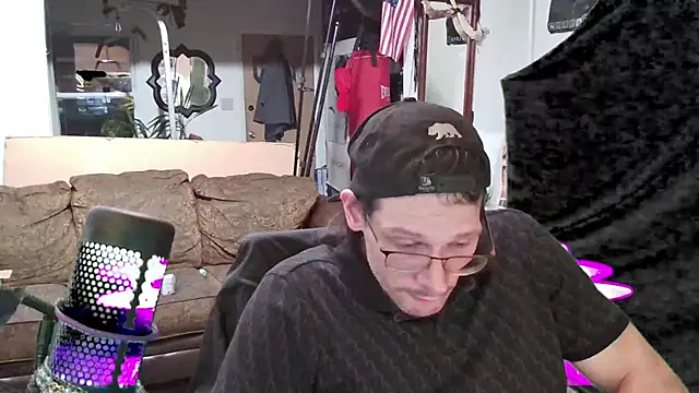 MasterDaddyCool online show from 8, 10, 2025