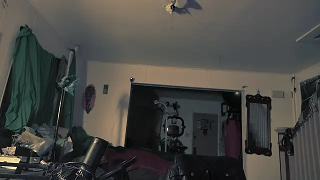 MasterDaddyCool online show from 4, 2, 2026