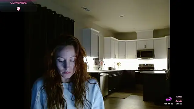 Snapshot of AnneNay chatting on 3, 3, 2026 AnneNay online show from 3, 3, 2026