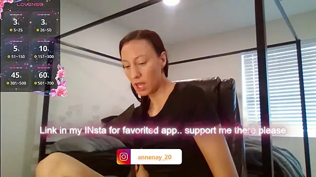 Snapshot of AnneNay chatting on 9, 9, 2025 AnneNay online show from 9, 9, 2025