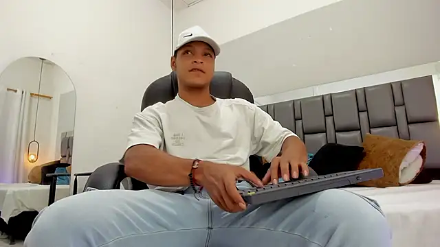 Snapshot of Ricky_Owens1 chatting on 1, 12, 2025 Ricky Owens1 online show from 1, 12, 2025