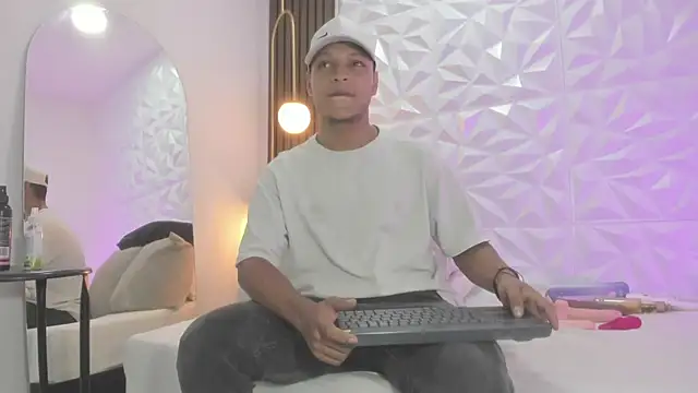 Snapshot of Ricky_Owens1 chatting on 14, 10, 2025 Ricky Owens1 online show from 14, 10, 2025