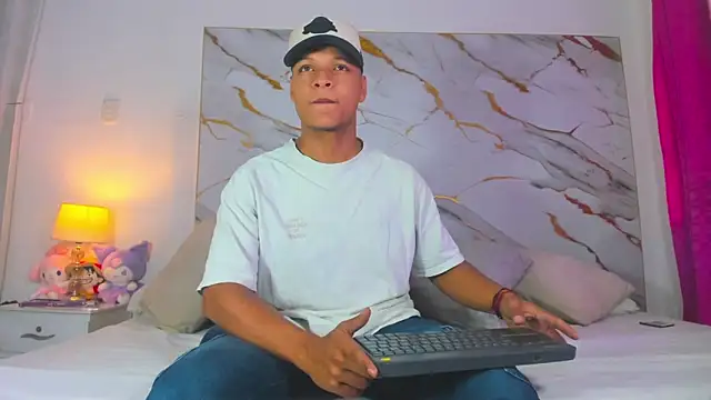 Snapshot of Ricky_Owens1 chatting on 24, 10, 2025 Ricky Owens1 online show from 24, 10, 2025