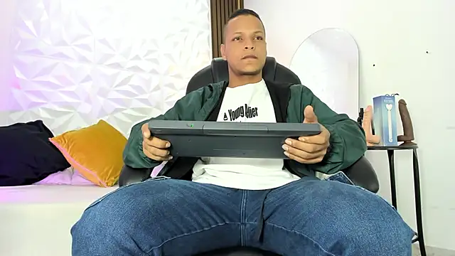 Snapshot of Ricky_Owens1 chatting on 27, 9, 2025 Ricky Owens1 online show from 27, 9, 2025