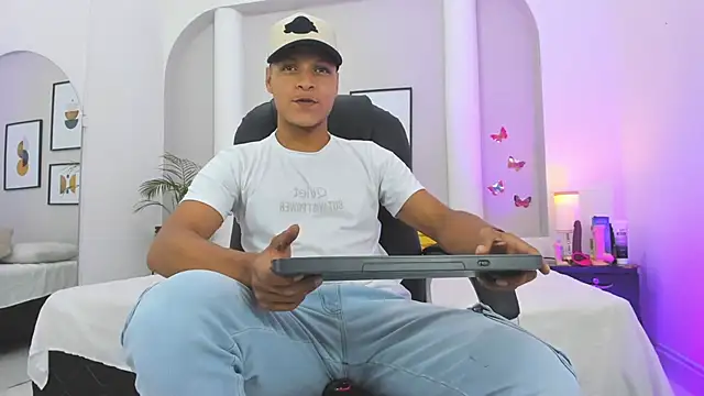 Snapshot of Ricky_Owens1 chatting on 27, 10, 2025 Ricky Owens1 online show from 27, 10, 2025