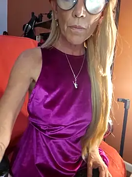 Polly23 online show from 2, 12, 2025