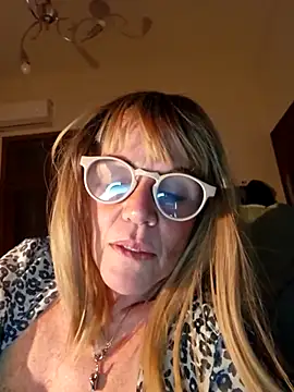 Polly23 online show from 21, 10, 2025