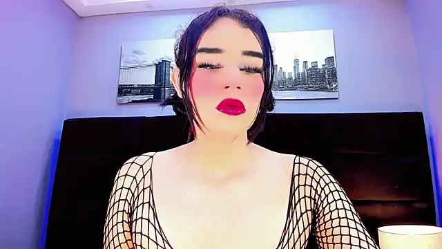 Valeria Rouss online show from 12, 10, 2025