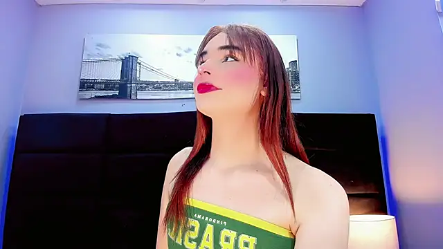 Valeria Rouss online show from 7, 11, 2025