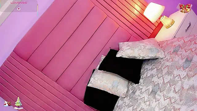 Valeria Rouss online show from 21, 12, 2025