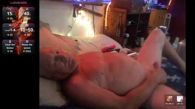 Snapshot of Pussyeat2please chatting on 11, 7, 2026 Pussyeat2please online show from 11, 7, 2026