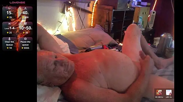 Snapshot of Pussyeat2please chatting on 30, 6, 2026 Pussyeat2please online show from 30, 6, 2026