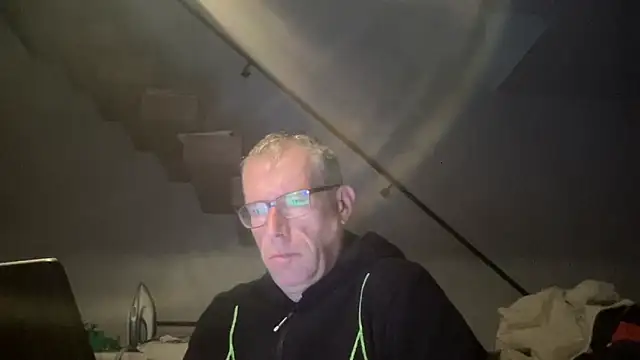 choupipat1 online show from 2, 10, 2025