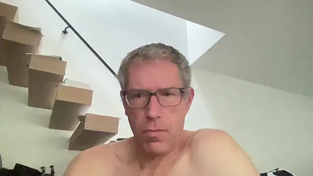 choupipat1 online show from 10, 9, 2025