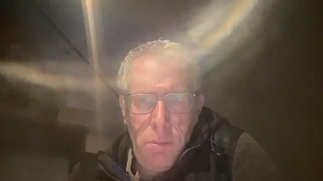 choupipat1 online show from 9, 11, 2025