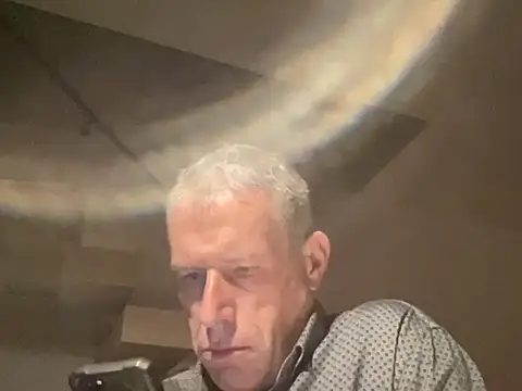 choupipat1 online show from 3, 10, 2025