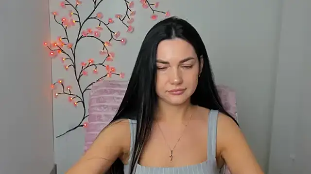 Lune Moon online show from 9, 4, 2026