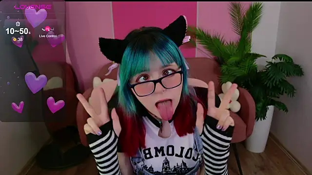 CoralineYoung online show from 24, 10, 2025