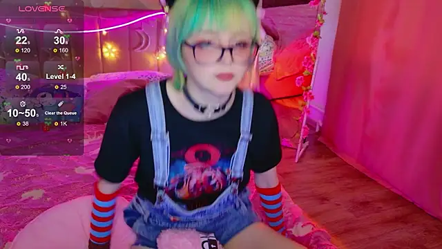 CoralineYoung online show from 17, 5, 2026