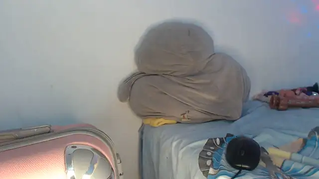 Victoria new online show from 14, 11, 2025