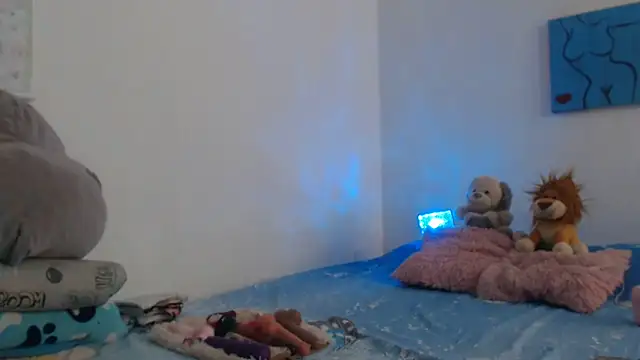 Victoria new online show from 29, 9, 2025