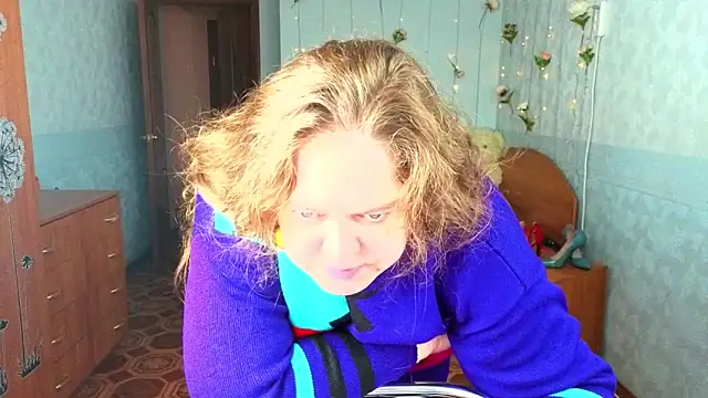 Audrey Aura online show from 18, 10, 2025